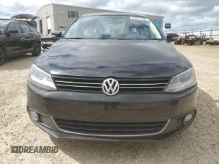 2013 Volkswagen Jetta SEL with VIN 3VWLX7AJ0DM453480, listed as a Copart auction lot 63823455 with 132,875 mi miles and Salvage title. Bid and sale history available at DreamBid. Image 5.