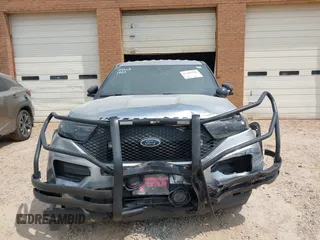 2020 Ford Police Interceptor z VIN 1FM5K8AC7LGB86327, wystawiony jako IAAI lot #42385569 z przebiegiem 87 835 mil mil oraz . Historia ofert i sprzedaży dostępna na DreamBid. Obrazek 12.