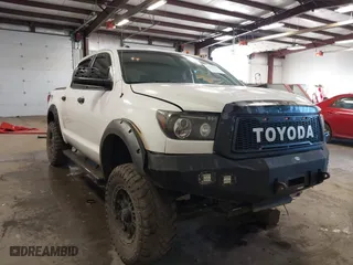 2013 Toyota Tundra 4WD Truck with VIN 5TFDY5F10DX274318, listed as a IAAI auction lot 41729475 with 253,873 mi miles. Bid and sale history available at carsss.com. Image 1.