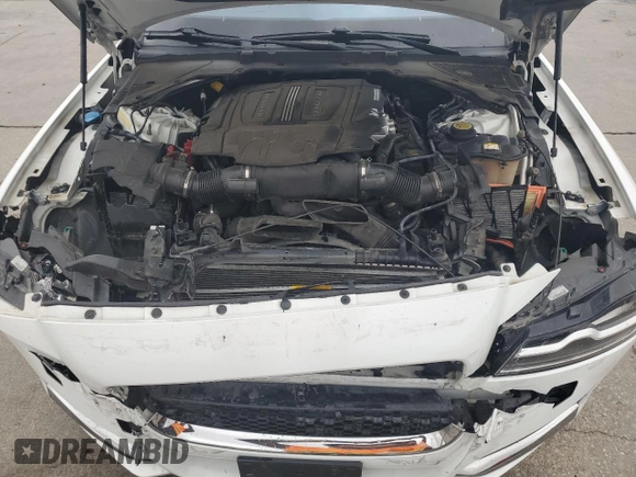 2016 Jaguar XF 35t Prestige with VIN SAJBK4BV3GCY15743, listed as a Copart auction lot 78531394 with 83,791 mi miles and Salvage Title. Bid and sale history available at carsss.com. Image 11.