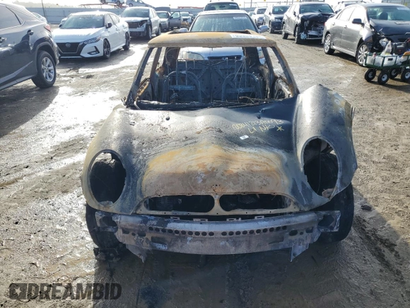 2006 MINI Hardtop z VIN WMWRC33556TJ75968, wystawiony jako Copart lot #85909104 z przebiegiem Nie podano mil oraz Nie do naprawy • Non repairable. Historia ofert i sprzedaży dostępna na DreamBid. Obrazek 5.