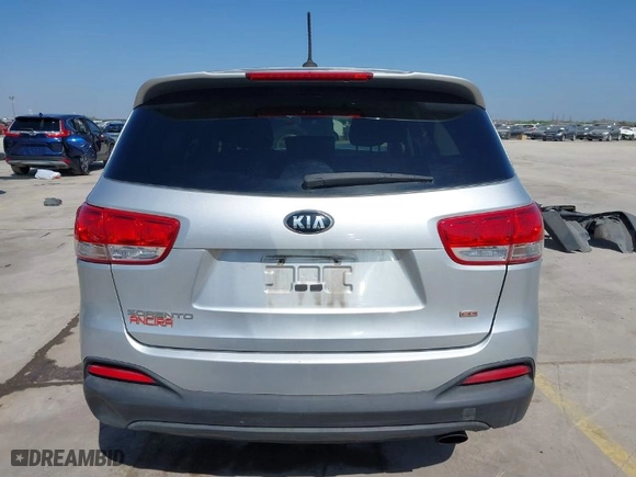 2016 Kia Sorento LX with VIN 5XYPG4A35GG044946, listed as a IAAI auction lot 41854811 with 146,422 mi miles. Bid and sale history available at carsss.com. Image 17.