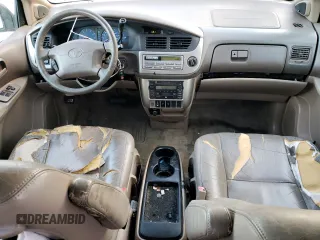 2002 Toyota Sienna LE with VIN 4T3ZF13CX2U457768, listed as a Copart auction lot 84763284 with 195,268 mi miles and Salvage Title. Bid and sale history available at carsss.com. Image 8.