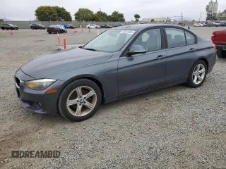 2013 BMW 3 Series 328i z VIN WBA3C1G54DNR45468, wystawiony jako Copart lot #60243565 z przebiegiem 114 085 mil mil oraz Czysty tytuł • Clean title. Historia ofert i sprzedaży dostępna na DreamBid. Obrazek 1.