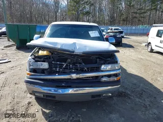 2001 Chevrolet Silverado 1500 LT with VIN 1GCEC19T01Z152616, listed as a IAAI auction lot 41454877 with 208,347 mi miles. Bid and sale history available at carsss.com. Image 12.