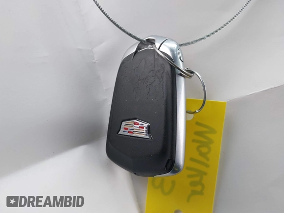 2019 Cadillac XT4 FWD Sport z VIN 1GYFZER49KF178096, wystawiony jako IAAI lot #41611247 z przebiegiem 37 971 mil mil oraz . Historia ofert i sprzedaży dostępna na DreamBid. Obrazek 11.