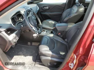 2017 Jeep Cherokee Trailhawk z VIN 1C4PJMBSXHW558559, wystawiony jako Copart lot #64548295 z przebiegiem 119 765 mil mil oraz Szkoda całkowita • Salvage title. Historia ofert i sprzedaży dostępna na DreamBid. Obrazek 7.