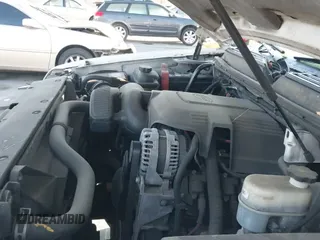 2008 Chevrolet Tahoe LS с VIN 1GNFC13C18J230706, выставлен на аукционе IAAI как лот 43472375 с пробегом 213 293 миль миль и . История ставок и продаж доступна на DreamBid. Изображение 13.