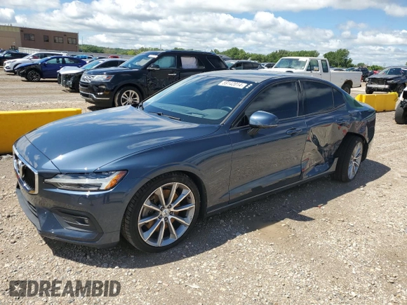 2019 Volvo S60 Momentum with VIN 7JRA22TKXKG017813, listed as a Copart auction lot 59142014 with 59,657 mi miles and Salvage Title. Bid and sale history available at carsss.com. Image 1.