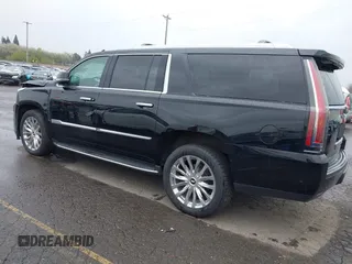 2018 Cadillac Escalade ESV Luxury z VIN 1GYS4HKJ2JR179215, wystawiony jako IAAI lot #41969880 z przebiegiem 45 262 mil mil oraz . Historia ofert i sprzedaży dostępna na DreamBid. Obrazek 3.
