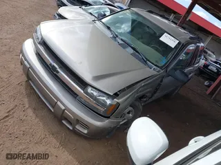 2003 Chevrolet TrailBlazer LS with VIN 1GNDS13S532306044, listed as a IAAI auction lot 41711436 with 125,363 mi miles. Bid and sale history available at carsss.com. Image 2.