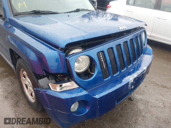 2010 Jeep Patriot Sport with VIN 1J4NF2GB0AD500526, listed as a IAAI auction lot 41694842 with 139,508 mi miles. Bid and sale history available at carsss.com. Image 6.