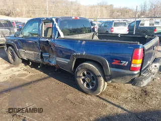2000 Chevrolet Silverado 1500 LS with VIN 2GCEK19T8Y1253263, listed as a IAAI auction lot 41753116 with 174,610 mi miles. Bid and sale history available at carsss.com. Image 3.