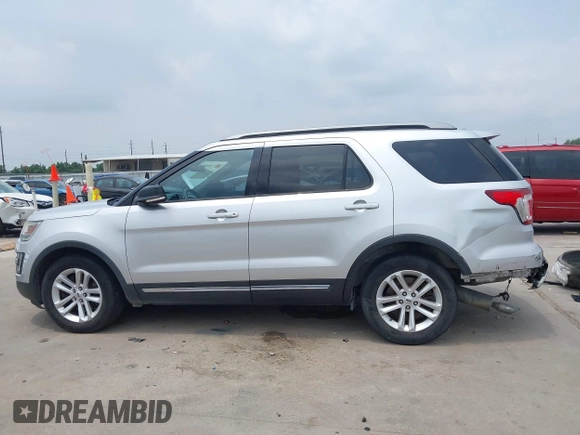 2017 Ford Explorer XLT z VIN 1FM5K7D89HGB79520, wystawiony jako IAAI lot #42288407 z przebiegiem 152 091 mil mil oraz . Historia ofert i sprzedaży dostępna na DreamBid. Obrazek 14.