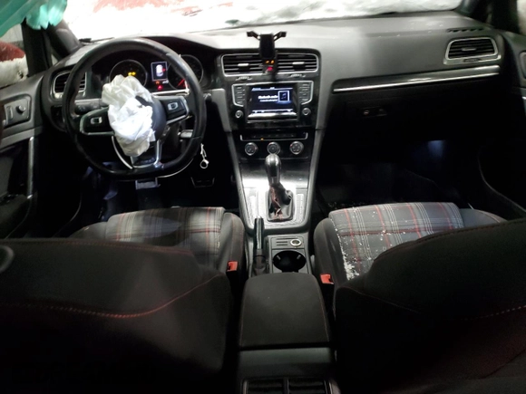 2015 Volkswagen Golf GTI Autobahn with VIN 3VW4T7AU1FM066739, listed as a Copart auction lot 38561094 with 114,707 mi miles. Bid and sale history available at carsss.com. Image 8.