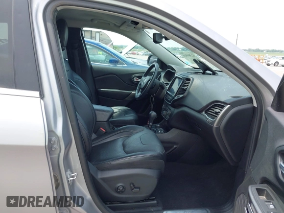 2019 Jeep Cherokee Limited with VIN 1C4PJMDX1KD437169, listed as a IAAI auction lot 42389910 with 70,357 mi miles and . Bid and sale history available at DreamBid. Image 5.