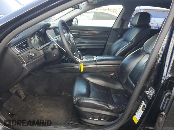 2012 BMW 7 Series 750i with VIN WBAKA8C57CDS99976, listed as a Copart auction lot 45202715 with 152,169 mi miles and Salvage title. Bid and sale history available at DreamBid. Image 7.