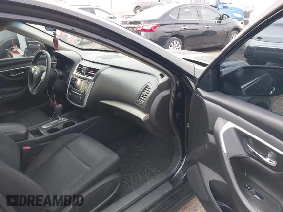 2016 Nissan Altima 2.5 S with VIN 1N4AL3AP6GN325652, listed as a IAAI auction lot 41661797 with 174,672 mi miles. Bid and sale history available at carsss.com. Image 5.