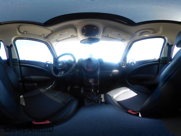 2016 MINI Countryman S z VIN WMWZC5C50GWU03242, wystawiony jako IAAI lot #41912462 z przebiegiem 68 477 mil mil oraz . Historia ofert i sprzedaży dostępna na DreamBid. Obrazek 21.