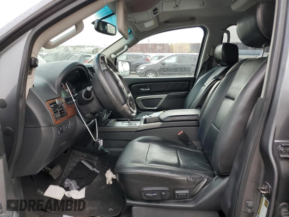 2015 Nissan Armada Platinum z VIN 5N1BA0NF6FN617932, wystawiony jako Copart lot #48202355 z przebiegiem 101 219 mil mil oraz Szkoda całkowita • Salvage title. Historia ofert i sprzedaży dostępna na DreamBid. Obrazek 7.