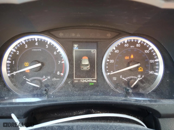 2017 Toyota Highlander XLE with VIN 5TDJZRFH2HS517353, listed as a Copart auction lot 46325805 with 124,249 mi miles and Salvage Title. Bid and sale history available at carsss.com. Image 9.