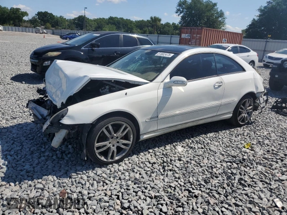 2007 Mercedes-Benz CLK 350 with VIN WDBTJ56H97F207156, listed as a Copart auction lot 51802475 with 187,165 mi miles and Salvage title. Bid and sale history available at DreamBid. Image 1.