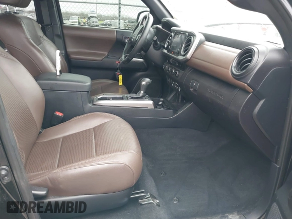 2018 Toyota Tacoma SR with VIN 3TMGZ5AN5JM159932, listed as a IAAI auction lot 41731655 with 138,780 mi miles. Bid and sale history available at carsss.com. Image 5.