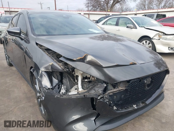 2019 Mazda 3 with VIN JM1BPAJMXK1121384, listed as a IAAI auction lot 41365150 with 38,899 mi miles and . Bid and sale history available at DreamBid. Image 6.
