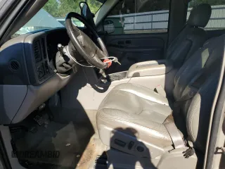 2005 Chevrolet Tahoe Z71 with VIN 1GNEC13T35R220493, listed as a Copart auction lot 80388254 with 253,847 mi miles and Clean title. Bid and sale history available at DreamBid. Image 7.