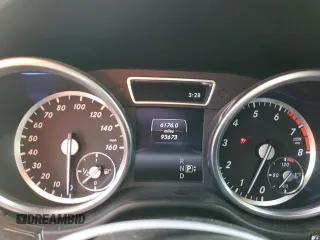 2015 Mercedes-Benz M 350 z VIN 4JGDA5HB6FA507145, wystawiony jako Copart lot #73057342 z przebiegiem 93 673 mil mil oraz . Historia ofert i sprzedaży dostępna na DreamBid. Obrazek 9.