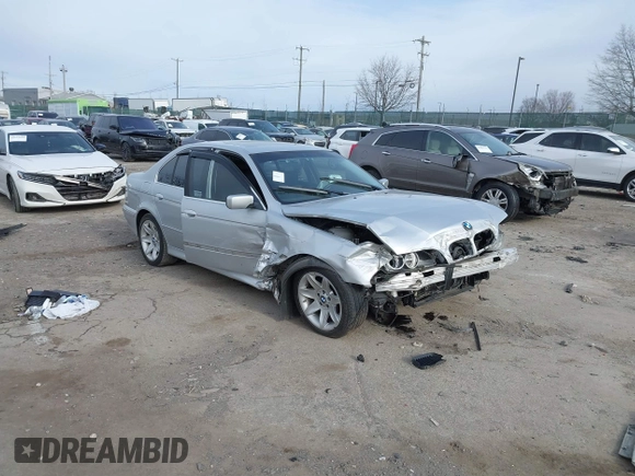 2002 BMW 5 Series 525i with VIN WBADT33412GF42744, listed as a IAAI auction lot 41609141 with 1 mi miles. Bid and sale history available at carsss.com. Image 1.