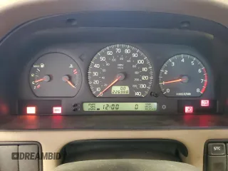 2000 Volvo S70 z VIN YV1LS56D5Y2653853, wystawiony jako Copart lot #75945864 z przebiegiem 226 988 mil mil oraz Szkody całkowita. Historia ofert i sprzedaży dostępna na DreamBid. Obrazek 9.