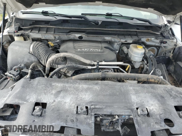 2017 Ram 2500 Tradesman z VIN 3C6UR5HJ6HG568513, wystawiony jako Copart lot #53139154 z przebiegiem 124 674 mil mil oraz Szkoda całkowita • Salvage title. Historia ofert i sprzedaży dostępna na DreamBid. Obrazek 11.