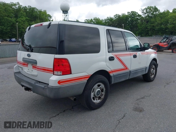 2004 Ford Expedition Special Service с VIN 1FMPU16L64LB14255, выставлен на аукционе IAAI как лот 42234555 с пробегом 172 388 миль миль и . История ставок и продаж доступна на DreamBid. Изображение 4.