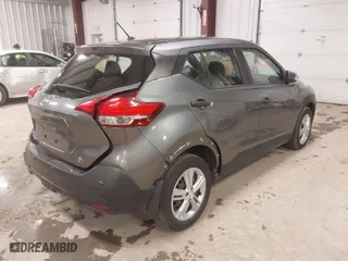 2020 Nissan Kicks S with VIN 3N1CP5BVXLL526676, listed as a IAAI auction lot 41992230 with 69,193 mi miles. Bid and sale history available at carsss.com. Image 4.