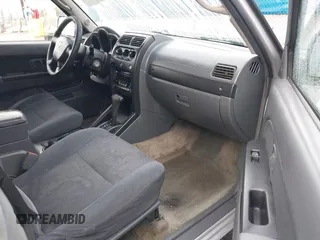 2004 Nissan Frontier XE z VIN 1N6ED29X04C423328, wystawiony jako IAAI lot #41514717 z przebiegiem 297 128 mil mil oraz . Historia ofert i sprzedaży dostępna na DreamBid. Obrazek 5.