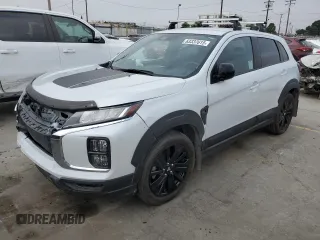 2024 Mitsubishi Outlander S z VIN JA4ARUAU4RU005267, wystawiony jako Copart lot #63337615 z przebiegiem 13 398 mil mil oraz Szkoda całkowita • Salvage title. Historia ofert i sprzedaży dostępna na DreamBid. Obrazek 1.