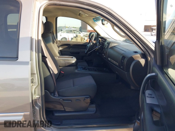 2013 GMC Sierra 1500 SLE z VIN 3GTP1VE08DG322257, wystawiony jako IAAI lot #42021251 z przebiegiem 213 501 mil mil oraz . Historia ofert i sprzedaży dostępna na DreamBid. Obrazek 5.