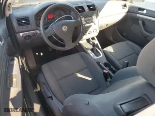 2007 Volkswagen Rabbit with VIN WVWBS71KX7W247187, listed as a Copart auction lot 82236494 with 141,583 mi miles and Salvage Title. Bid and sale history available at carsss.com. Image 8.