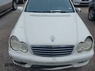2007 Mercedes-Benz C 230 Sport z VIN WDBRF52H07F934221, wystawiony jako IAAI lot #42289822 z przebiegiem 169 717 mil mil oraz . Historia ofert i sprzedaży dostępna na DreamBid. Obrazek 6.
