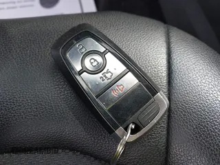 2017 Ford Fusion SE с VIN 3FA6P0HD5HR340260, выставлен на аукционе IAAI как лот 42401756 с пробегом 159 381 миль миль и . История ставок и продаж доступна на DreamBid. Изображение 11.