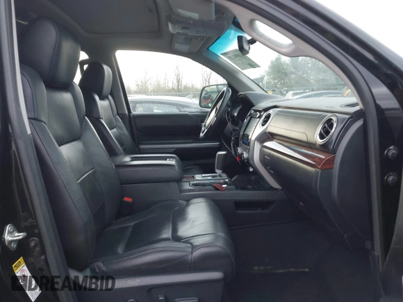 2017 Toyota Tundra 4WD Limited with VIN 5TFHW5F13HX653553, listed as a IAAI auction lot 41898133 with 140,981 mi miles. Bid and sale history available at carsss.com. Image 5.