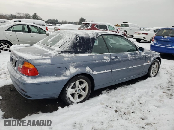2003 BMW 3 Series 325Ci with VIN WBABS33453PG91055, listed as a Copart auction lot 44337445 with 177,804 mi miles and Clean Title. Bid and sale history available at carsss.com. Image 3.