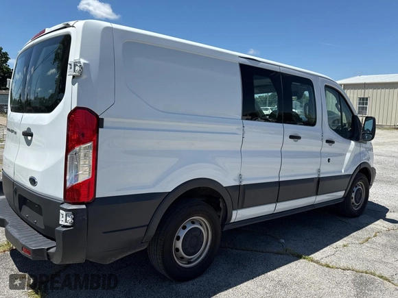2018 Ford Transit with VIN 1FTYE1ZM6JKA51654, listed as a Copart auction lot 63760755 with 220,135 mi miles and Clean title. Bid and sale history available at DreamBid. Image 4.