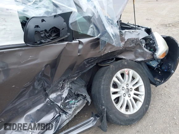 2014 Toyota Sienna XLE с VIN 5TDYK3DC8ES451829, выставлен на аукционе IAAI как лот 42689122 с пробегом 104 729 миль миль и . История ставок и продаж доступна на DreamBid. Изображение 6.