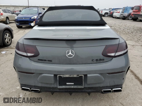 2017 Mercedes-Benz C 63 S AMG z VIN WDDWK8HB6HF447553, wystawiony jako Copart lot #44613555 z przebiegiem 15 460 mil mil oraz Szkoda całkowita • Salvage title. Historia ofert i sprzedaży dostępna na DreamBid. Obrazek 6.