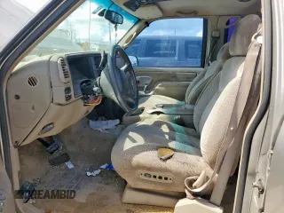 1999 Chevrolet Suburban z VIN 1GNFK16R9XJ573510, wystawiony jako Copart lot #58450815 z przebiegiem 287 235 mil mil oraz Szkoda całkowita • Salvage title. Historia ofert i sprzedaży dostępna na DreamBid. Obrazek 7.