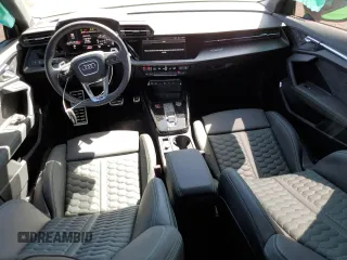 2024 Audi RS 3 z VIN WUAG4DGY9RA900847, wystawiony jako Copart lot #67999104 z przebiegiem 4017 mil mil oraz Szkody całkowita. Historia ofert i sprzedaży dostępna na DreamBid. Obrazek 8.