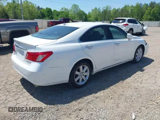 2008 Lexus ES 350 with VIN JTHBJ46G882270626, listed as a IAAI auction lot 42038634 with 175,709 mi miles. Bid and sale history available at carsss.com. Image 4.