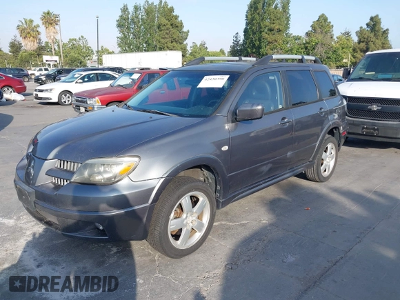 2005 Mitsubishi Outlander z VIN JA4LX81F35U005245, wystawiony jako IAAI lot #42430398 z przebiegiem 221 922 mil mil oraz . Historia ofert i sprzedaży dostępna na DreamBid. Obrazek 6.